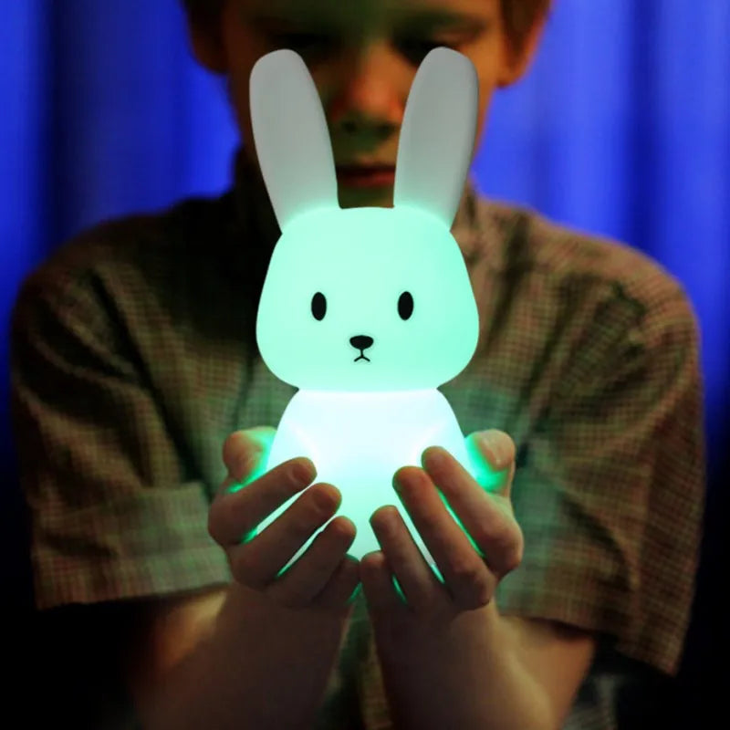 GlowBunny ™ Touch Night Light - Soft Silicone Rabbit Lamp se 7 barvami a časovač pro děti a dětské pokoje