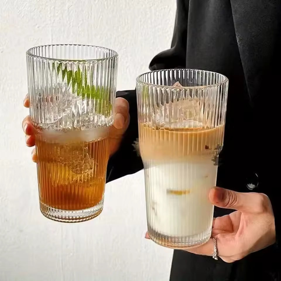 蓋付き600mlストライプガラスコーヒーカップ - 透明な再利用可能なアイスコーヒー&ジュースタンブラー
