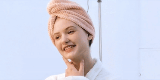 Lunvail™ソリッドカラーヘアタオルラップ - 高速乾燥と縮れ制御用の超吸収性テクスチャーキャップ