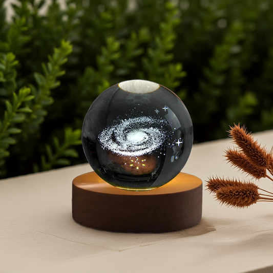 3D laserová krystalová koule noční světlo - USB LED lampa s dřevěnou základnou