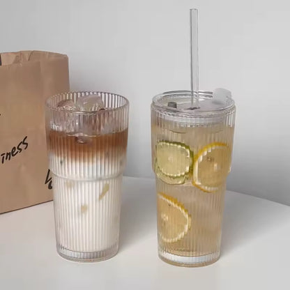 蓋付き600mlストライプガラスコーヒーカップ - 透明な再利用可能なアイスコーヒー＆ジュースタンブラー