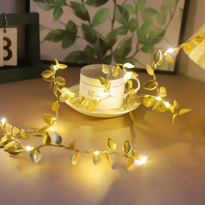 <tc>Lunvail</tc>™ Soilse Teaghráin Sí Duilleoga Órga &amp; Airgid – Garland LED faoi thiomáint ceallraí (20/50/100 LED)