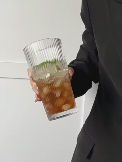 蓋付き600mlストライプガラスコーヒーカップ - 透明な再利用可能なアイスコーヒー＆ジュースタンブラー